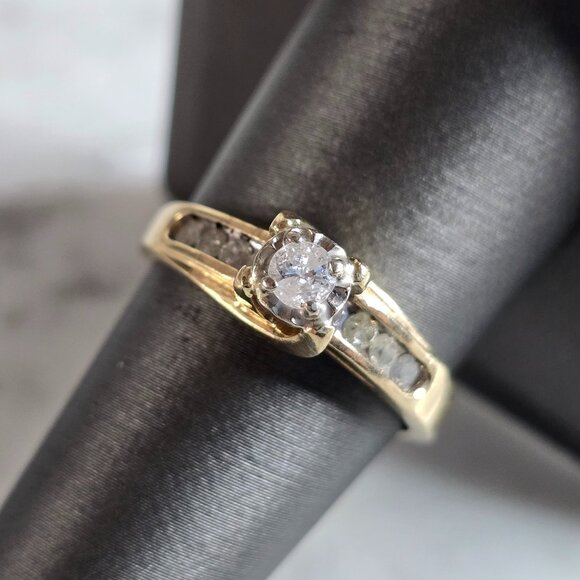 Womens Vintage Estate 10K Yellow Gold Ring Diamond Ring, 3.8g E7296